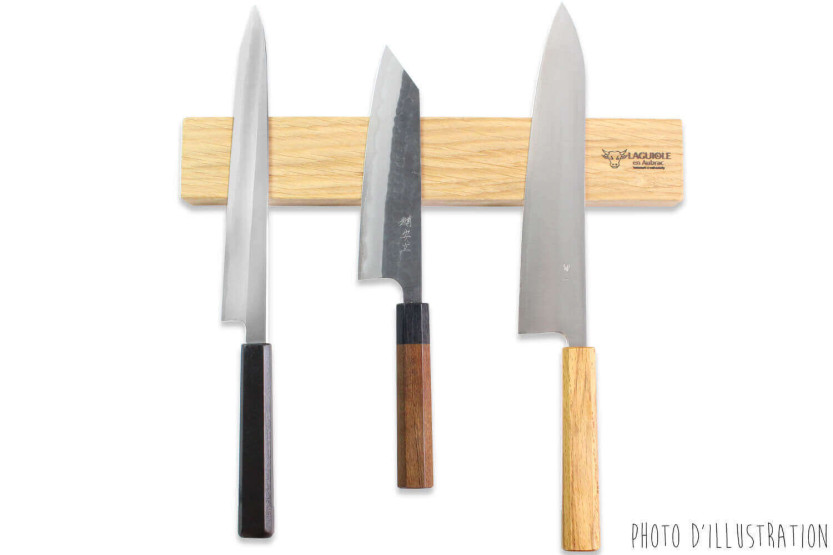 Laguiole en Aubrac magnetic bar 36cm in oak
