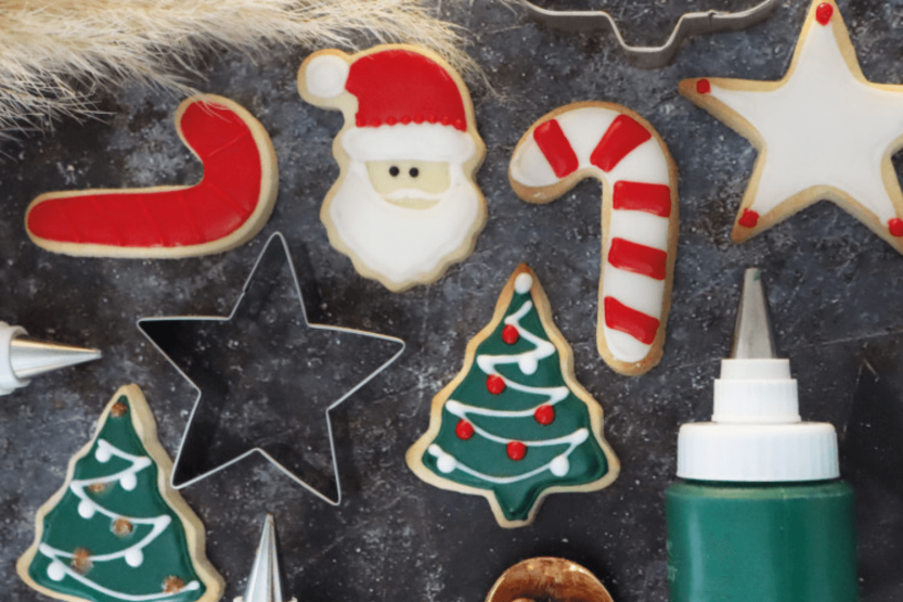 Conjunto de 4 cortadores de biscoitos Scrapcooking em lata - Natal