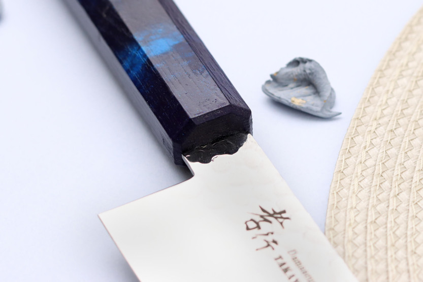 Japanisches Santokumesser 17cm Sakai Takayuki Nanairo Blue Damast VG10