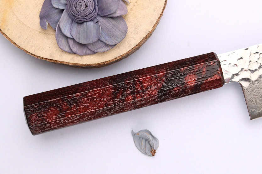 Japanilainen santoku-veitsi 17 cm Sakai Takayuki Nanairo Wine Damas VG10