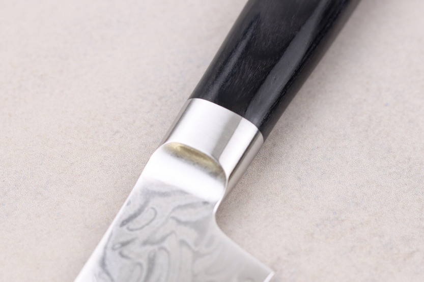 Sakai Takayuki Grand Chef Seigaiha Damascus 45-lagen 15cm universeelmes kengata