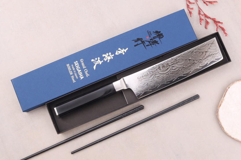 Sakai Takayuki Grand Chef Seigaiha Damascus 45 laags 16cm Japans nakiri mes