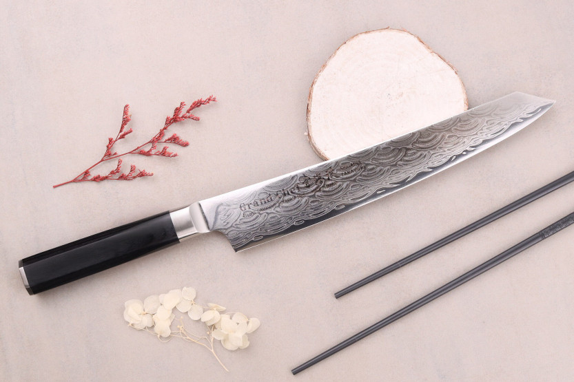 Sakai Takayuki Grand Chef Seigaiha Damascus 45 layer kengata sujihiki veitsi 25cm japanilainen