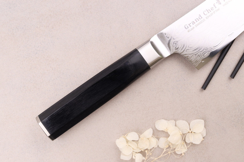 Sakai Takayuki Grand Chef Seigaiha Damascus 21 cm kokkekniv, 45 lag