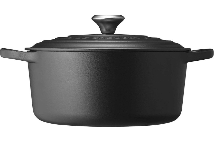 Cocotte ronde en fonte émaillée Le Creuset Signature 24cm Noir Mat