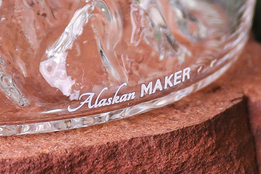 Alaskan Maker Topographic Mount Everest spritkaraff i kristallklart glas