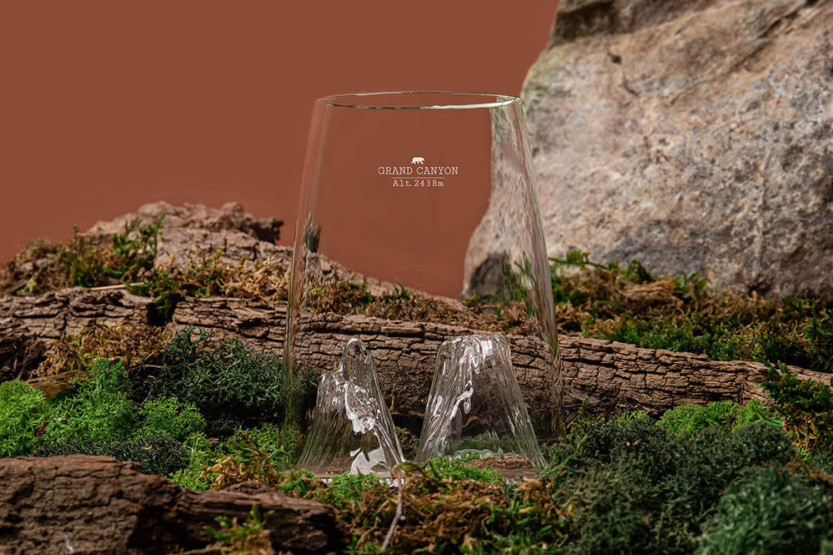 Langes Spirituosenglas Alaskan Maker Topographic Grand Canyon aus kristallklarem Glas