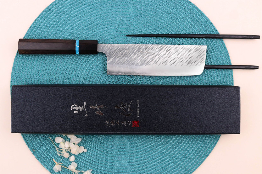Yu Kurosaki Fujin 16,5 cm SG2 turkis håndlavet japansk nakiri-kniv