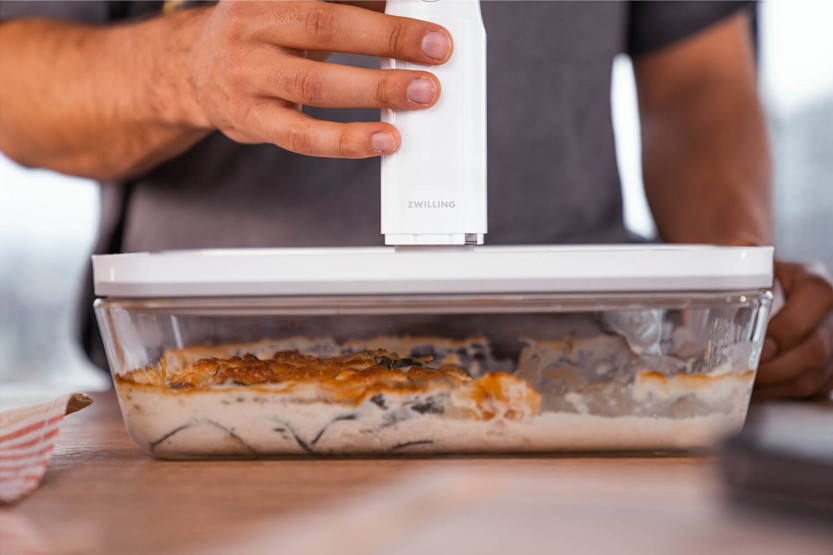 Zwilling Fresh & Save vacuum gratin dish in borosilicate glass