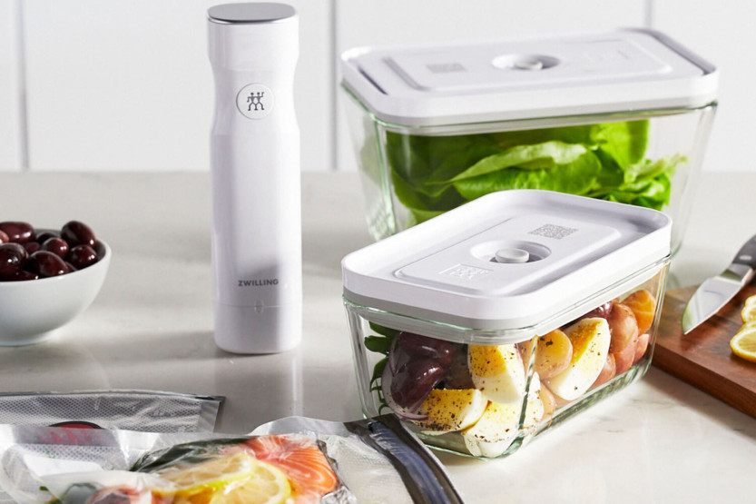 Zwilling Fresh & Save 7-osainen M/L-lasin aloitussarja 1 tyhjiöpumppu + 2 lasilaatikkoa + 4 pussia.