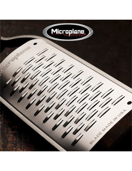 Microplane Master dubbeleggad rasp valnötshandtag