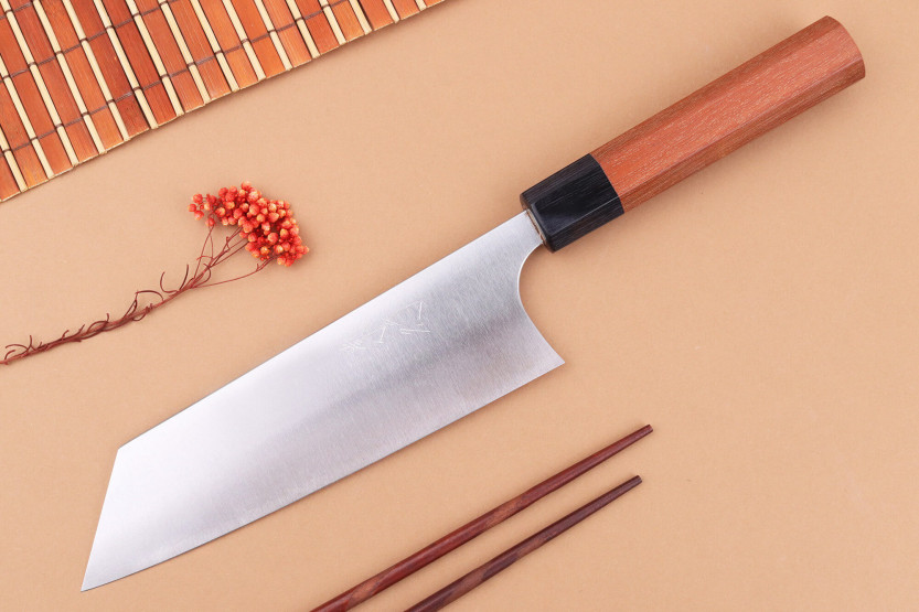 Shibata Koutetsu R2 18cm handgjord japansk bunkakniv