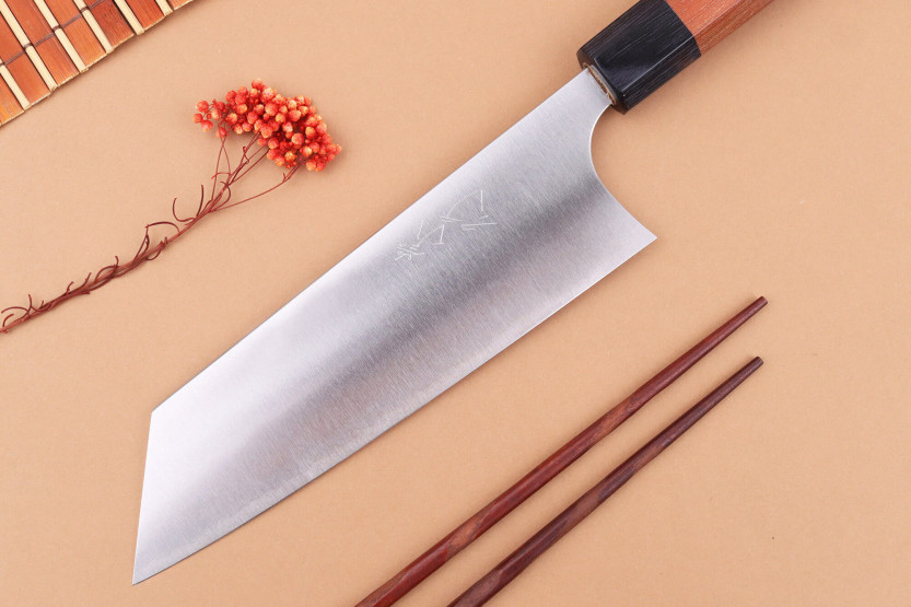 Shibata Koutetsu R2 18 cm coltello bunka giapponese fatto a mano