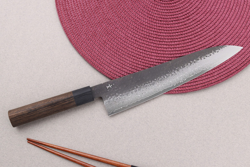 Coltello da chef giapponese da 18 cm Shizu Hamono Gen VG10 damascato