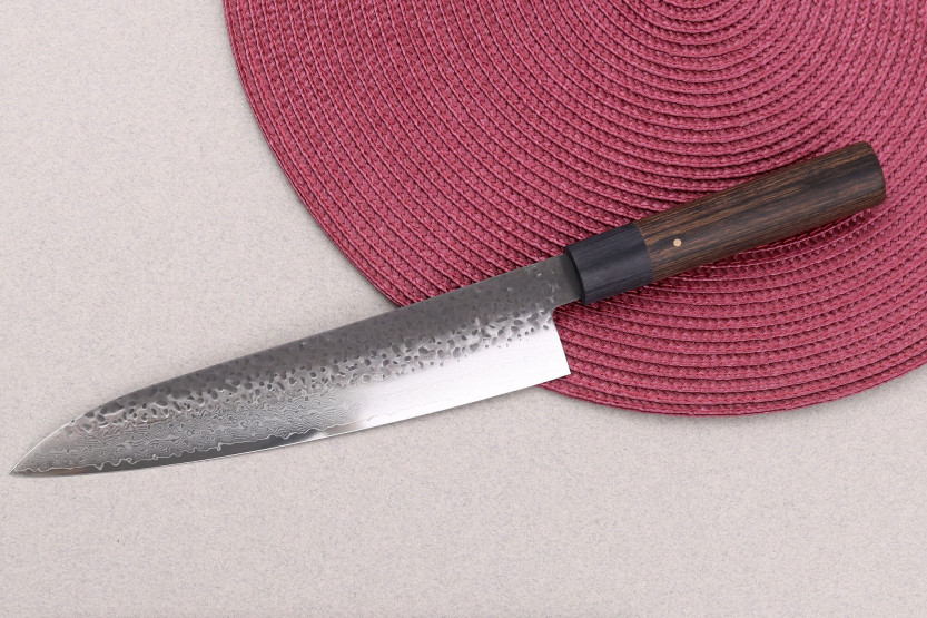 Cuchillo de cocinero japonés Shizu Hamono Gen VG10 Damasco de 21cm
