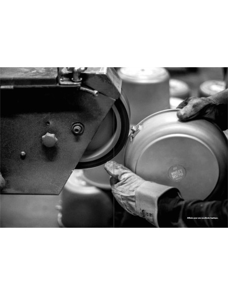AMT 32cm ronde koekenpan met antiaanbaklaag, alle branders