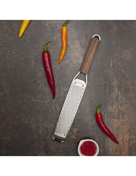 Escofina y lijadora Microplane Master con mango de nogal