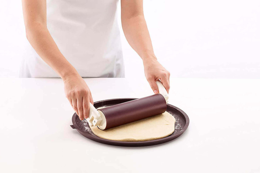Lékué ø36cm brown perforated silicone pizza mould Platinum