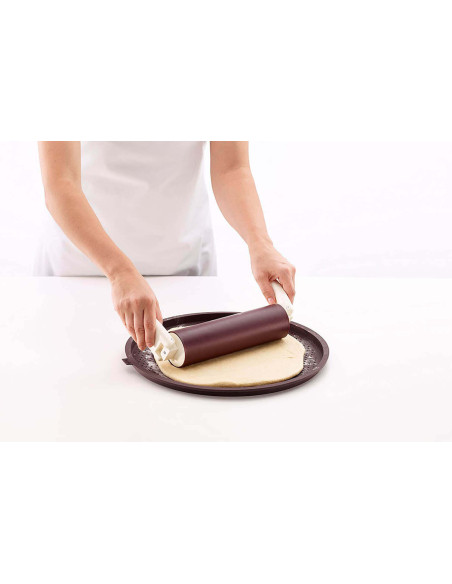 Lékué ø36 cm brun perforert pizzaform i silikon Platinum