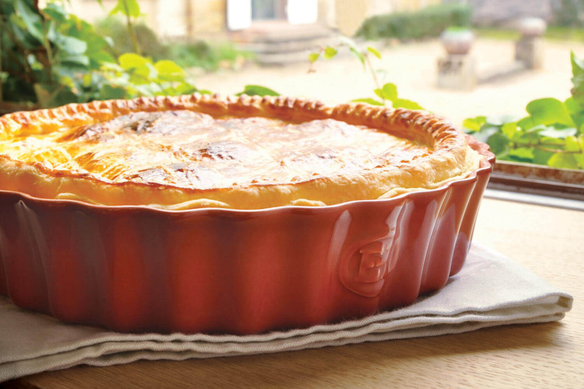Hoge keramische tourtière Emile Henry 24cm - Grand Cru