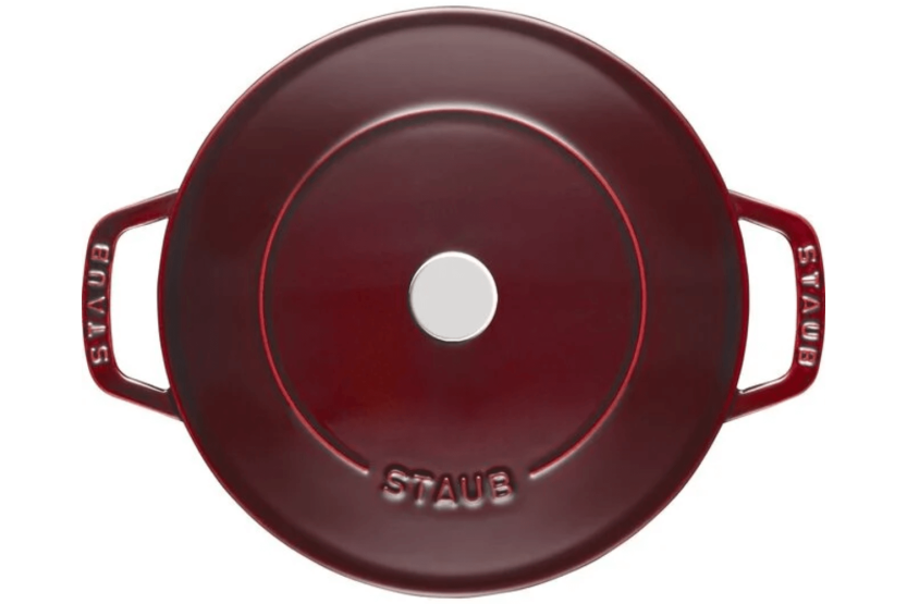 Staub Chistera geëmailleerde gietijzeren sauteerpan grenadine