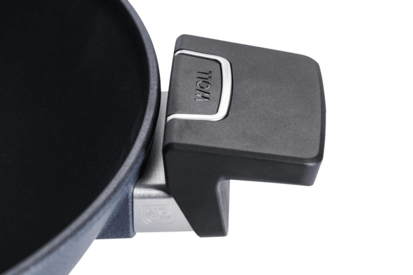 Wok Woll Diamond Lite em alumínio fundido com pega amovível em polímero 34cm + tampa
