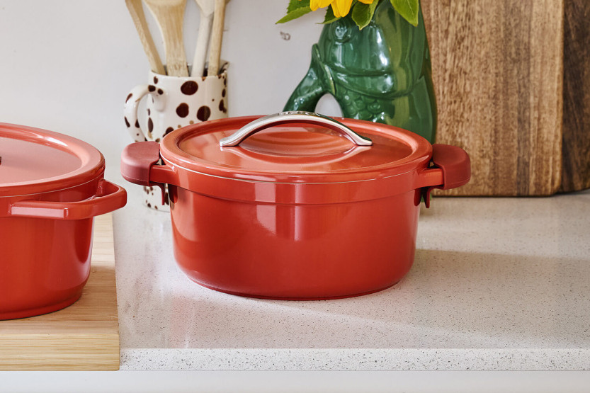 Caçarola redonda de alumínio Beka Plume 24cm - Vermelho