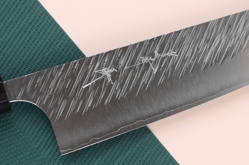 Faca de chef japonesa Yu Kurosaki Fujin 24cm SG2 feita à mão