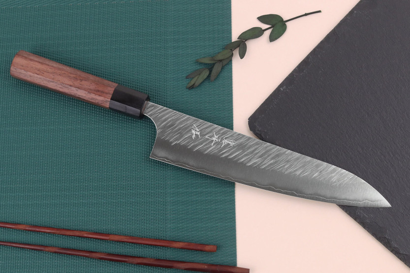 Faca de chef japonesa Yu Kurosaki Fujin 21cm SG2 feita à mão