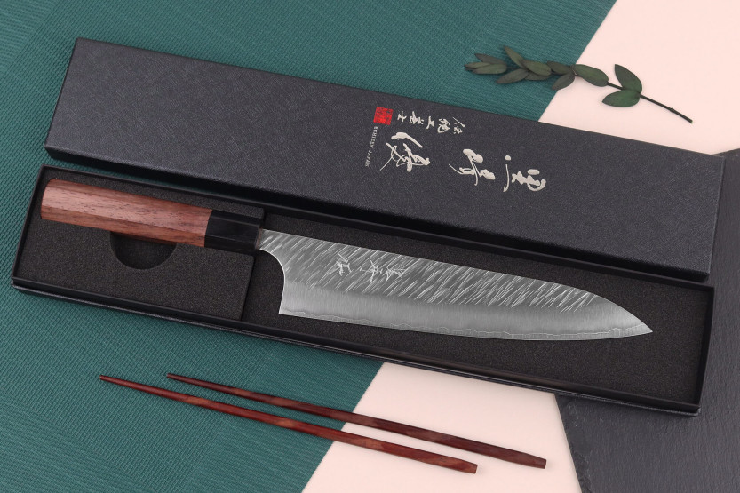 Handwerkliches japanisches Kochmesser Yu Kurosaki Fujin 21cm SG2