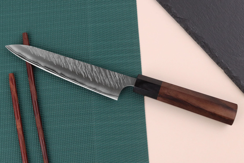 Japanisches handgefertigtes Universalmesser Yu Kurosaki Fujin 15cm SG2
