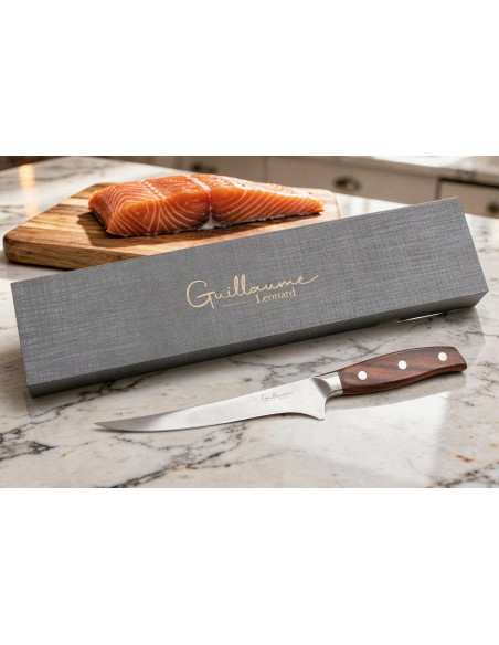 Guillaume Leonard Cuistot 18cm mes voor tongfilet in roestvrij staal en rood sandelhout