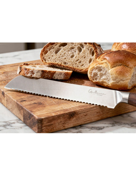 Guillaume Leonard Cuistot 20cm bread knife in stainless steel and red sandalwood
