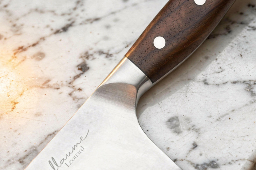 Guillaume Leonard Cuistot 17 cm kinesisk kockkniv i rostfritt stål och rött sandelträ