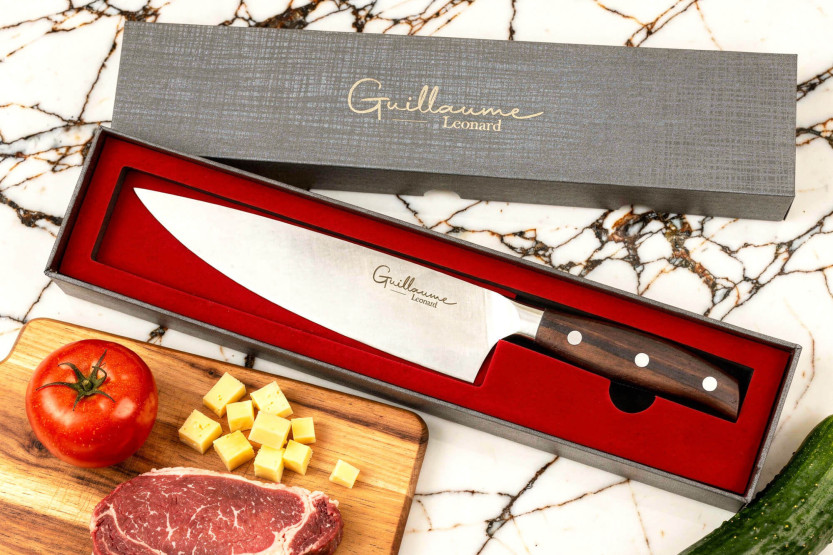 Faca de chef Guillaume Leonard Cuistot 20 cm em aço inoxidável e sândalo vermelho