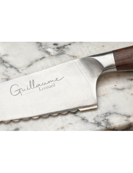 Guillaume Leonard Cuistot 20cm frozen food knife in stainless steel and red sandalwood