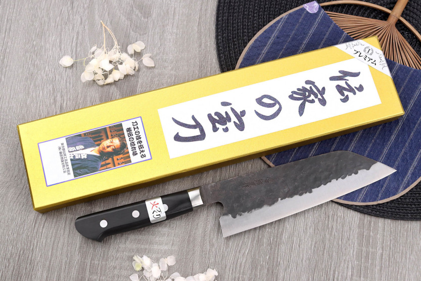 Cuchillo santoku japonés Fujiwara Denka 18cm hecho a mano