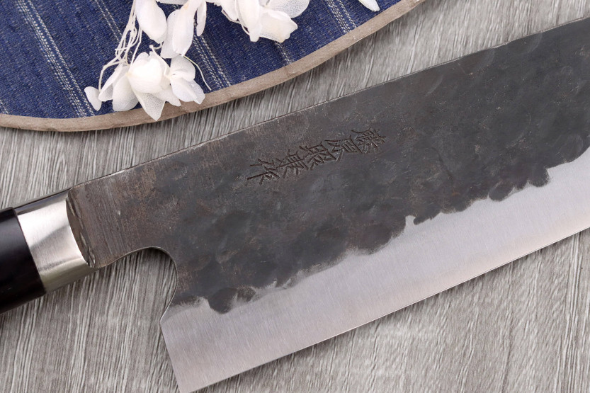 Faca japonesa de santoku Fujiwara Denka de 18 cm feita à mão