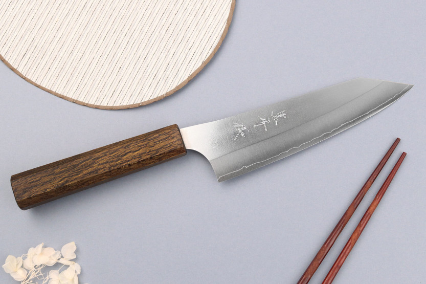 Yu Kurosaki Gekko San Maï 16,5 cm japansk håndlavet bunka-kniv
