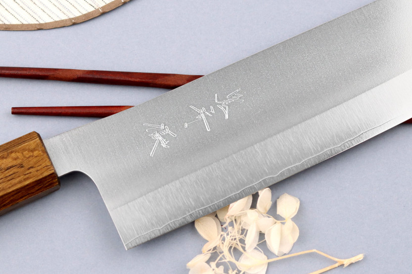 Yu Kurosaki Gekko San Maï 16,5cm Japansk handgjord nakirikniv
