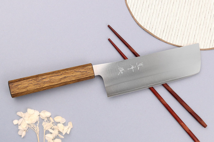 Yu Kurosaki Gekko San Maï 16,5cm Cuchillo nakiri japonés hecho a mano