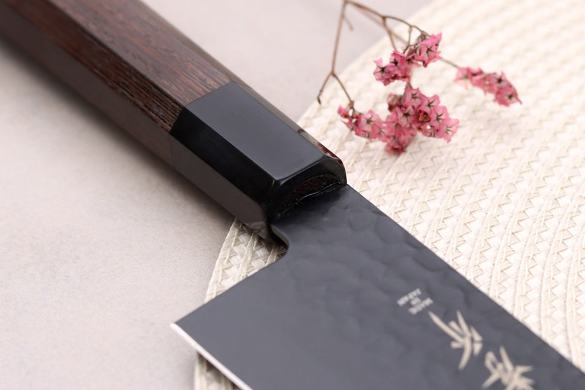 Sakai Takayuki Kurokage VG10 24 cm, coltello da chef giapponese con manico in legno di wengé