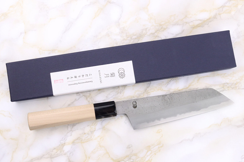 Sakai Kikumori Kikuzuki Rin 18cm santoku veitsi kiritsuke japanilainen käsintehty veitsi