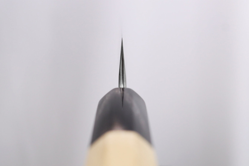 Faca utilitária japonesa Sakai Kikumori Kikuzuki Rin 15cm