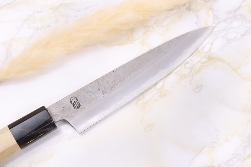 Faca utilitária japonesa Sakai Kikumori Kikuzuki Rin 15cm