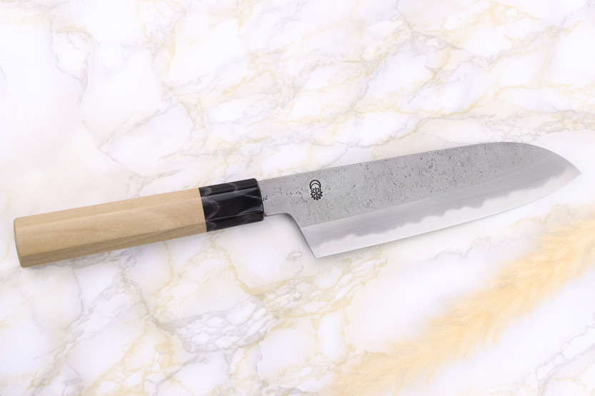 Sakai Kikumori Kikuzuki Rin 18 cm coltello santoku giapponese fatto a mano