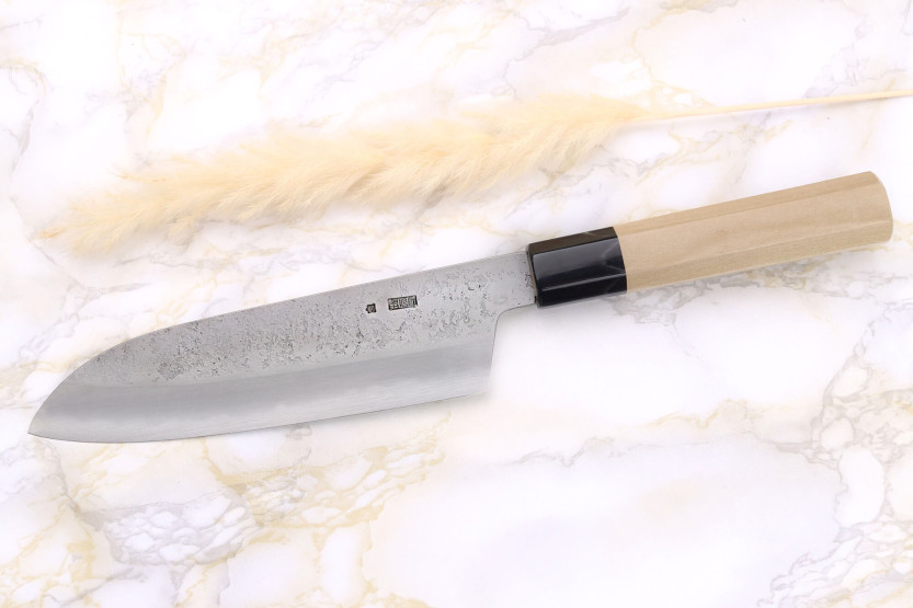 Faca santoku Sakai Kikumori Kikuzuki Rin 18cm artesanal japonesa
