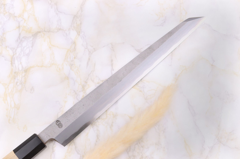 Sakai Kikumori Kikuzuki Rin 27 cm kiritsuke yanagiba japansk håndlaget kniv