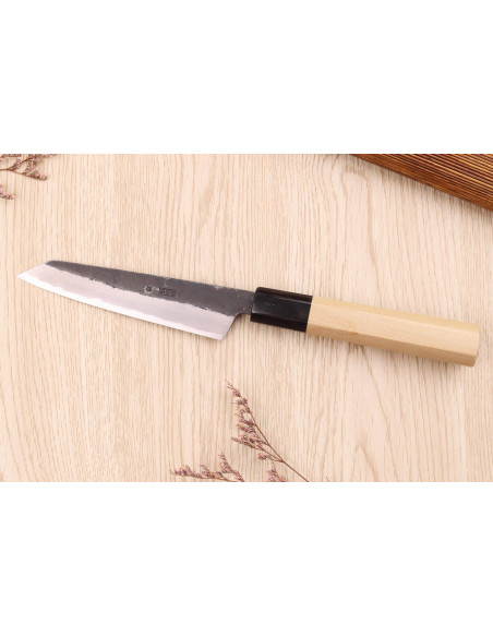 Sakai Kikumori Kikuzuki Kuro 13,5 cm coltello kiritsuke universale, fatto a mano in Giappone