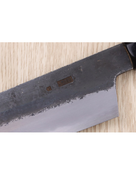 Sakai Kikumori Kikuzuki Kuro 18cm santokukniv, japansk handgjord